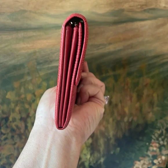 Louis Vuitton Red Epi Leather Sarah Long Wallet . Authentic. Preowned.